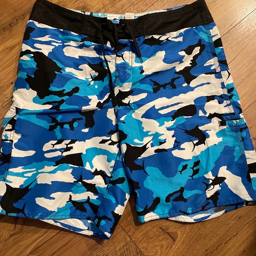 Men’s Pelagic board shorts swim trunks, 36, blue camo, 9-in inseam